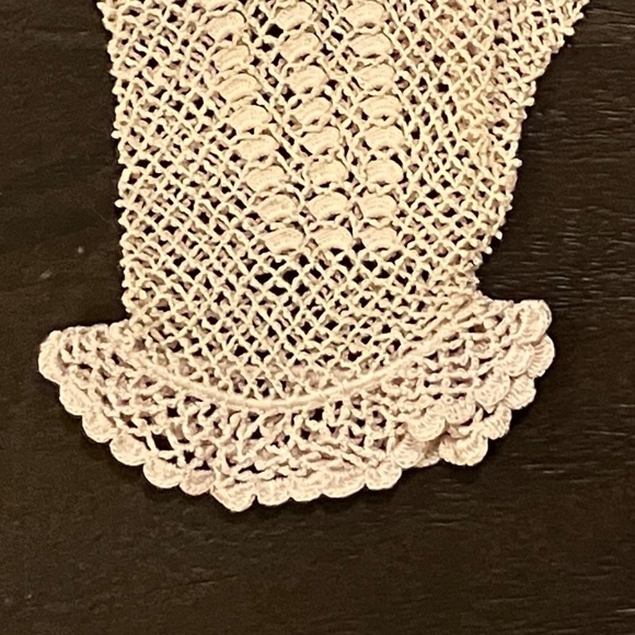Vintage Crochet Gloves - Picture 5 of 5